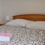 Vala アパート ビビニェ