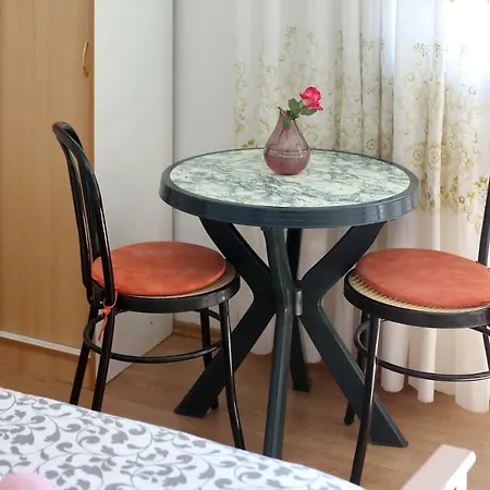 Vala Apartment