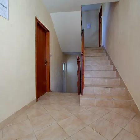 Apartment Vala