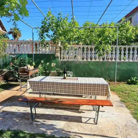 Vala Apartment