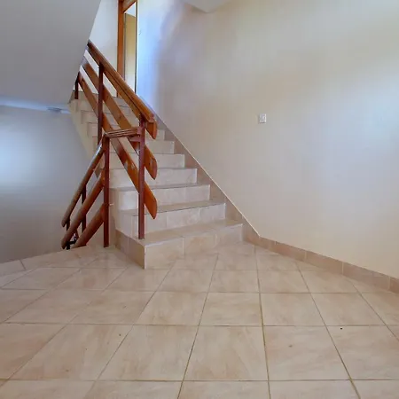 Apartment Vala