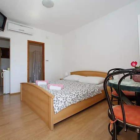 Vala 公寓 比比涅